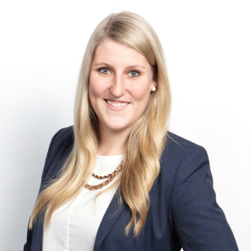 Stephanie - Headshot